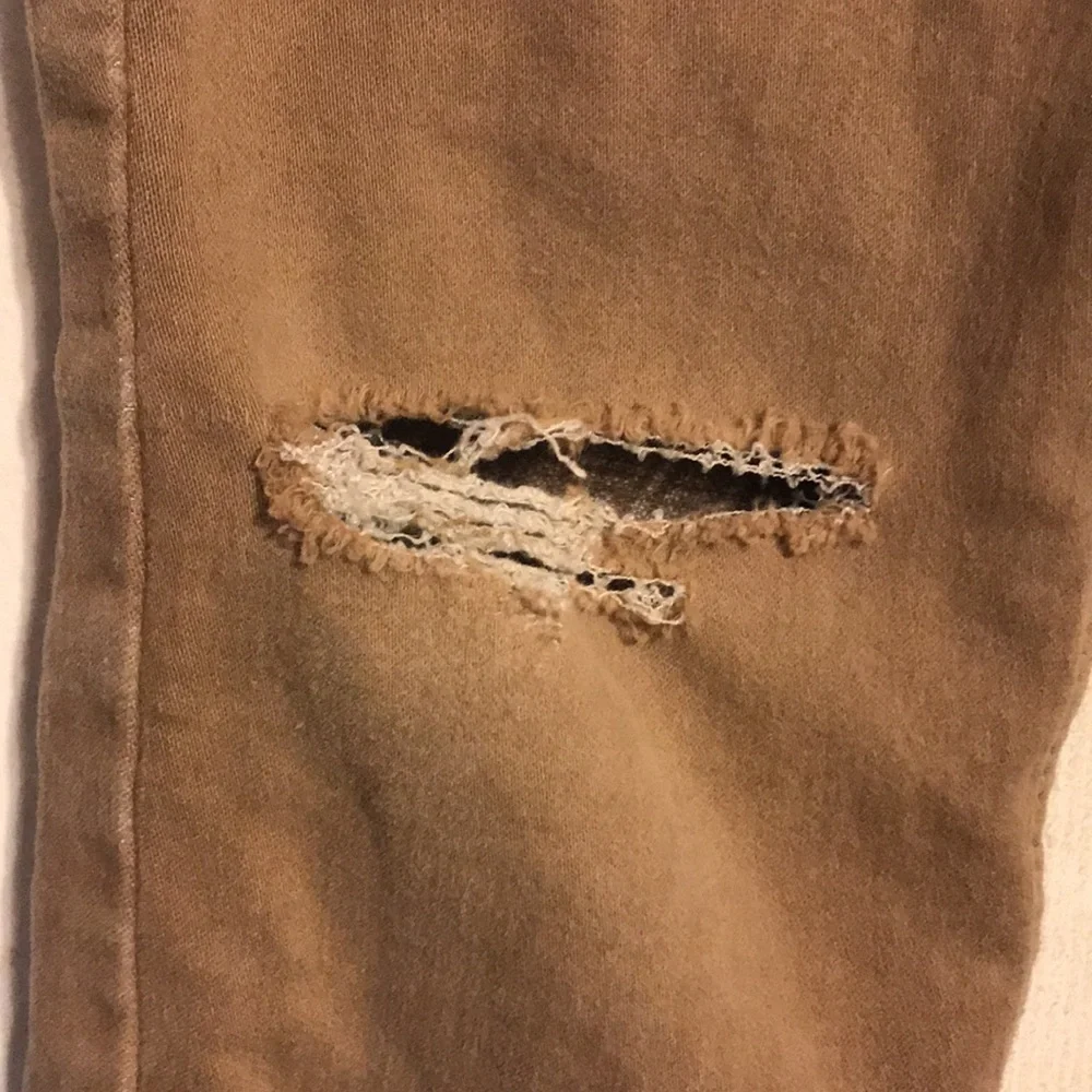Girl’s Cat & Jack Stretch Distressed Jeans